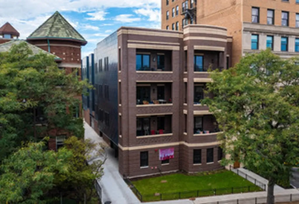 3728 North Lake Shore Drive Chicago IL 60613