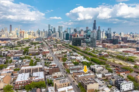 1347 West Grand Avenue Chicago IL 60642