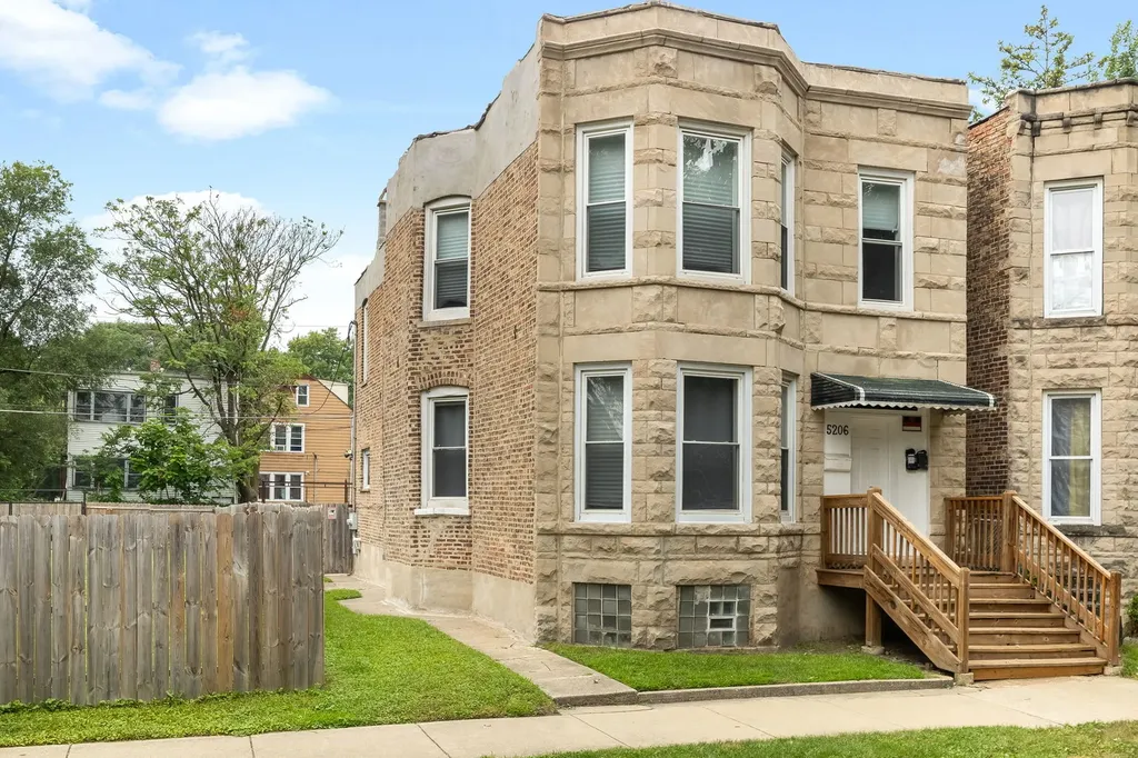 5206 South May Street Chicago IL 60609