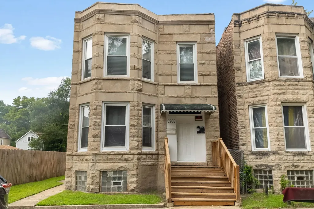 5206 South May Street Chicago IL 60609