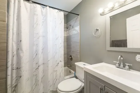 5206 South May Street Chicago IL 60609