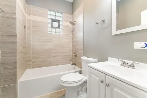 5206 South May Street Chicago IL 60609