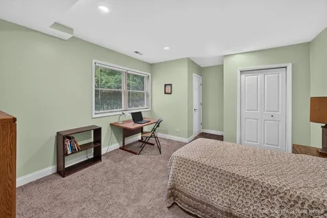 11923 Devonshire Street Algonquin IL 60102