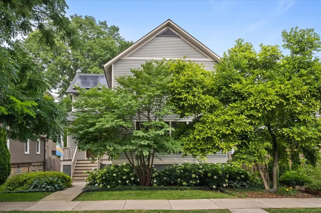 1136 Florence Avenue Evanston IL 60202