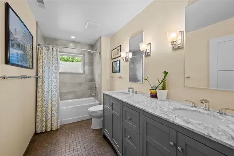 1136 Florence Avenue Evanston IL 60202