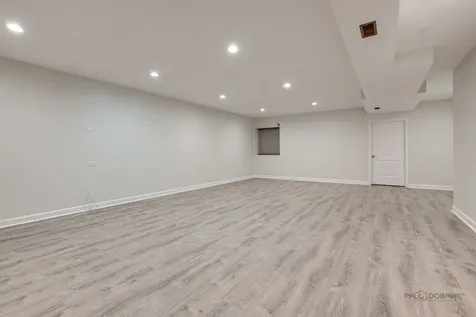 2460 Violet Street Glenview IL 60026