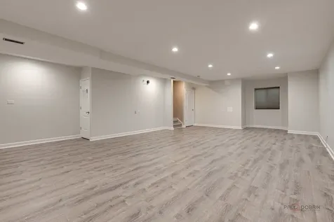 2460 Violet Street Glenview IL 60026