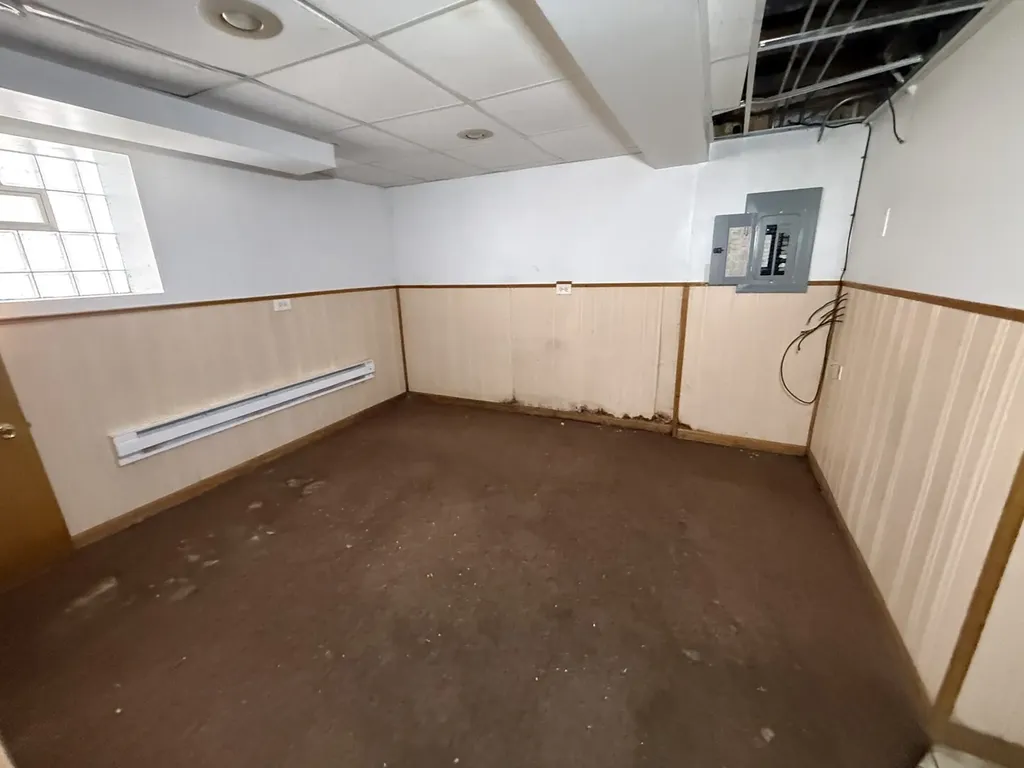 8839 South Throop Street Chicago IL 60620