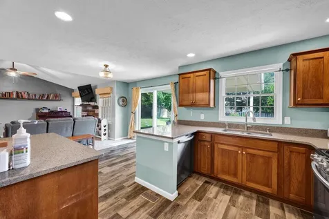 1909 Cobblestone Washington IL 61571