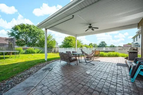1909 Cobblestone Washington IL 61571