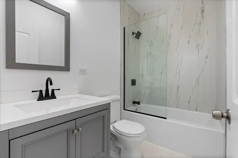 538 North Trumbull Avenue Chicago IL 60624