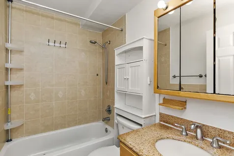 522 East Spruce Drive Palatine IL 60074