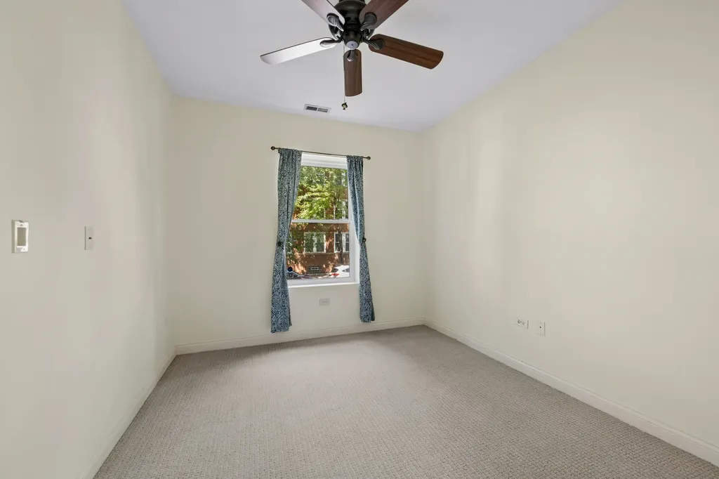 1624 West Grace Street Chicago IL 60613