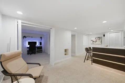 252 West Golfview Terrace Palatine IL 60067