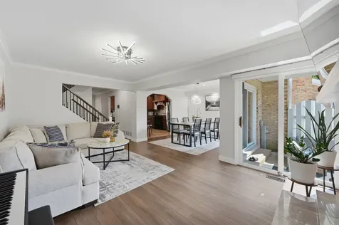 252 West Golfview Terrace Palatine IL 60067
