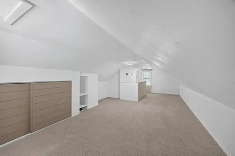 17949 Escanaba Avenue Lansing IL 60438