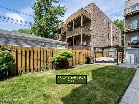 1761 West Morse Avenue Chicago IL 60626