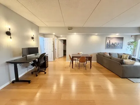 4625 West Lawrence Avenue Chicago IL 60630