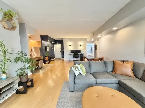4625 West Lawrence Avenue Chicago IL 60630