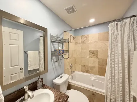 4625 West Lawrence Avenue Chicago IL 60630