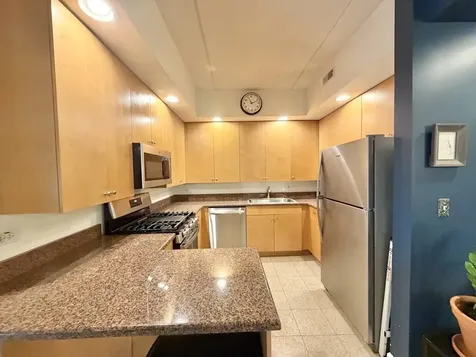 4625 West Lawrence Avenue Chicago IL 60630