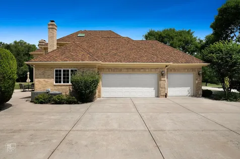 6515 Manor Drive Burr Ridge IL 60527