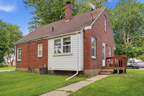 1315 7TH Avenue Sterling IL 61081