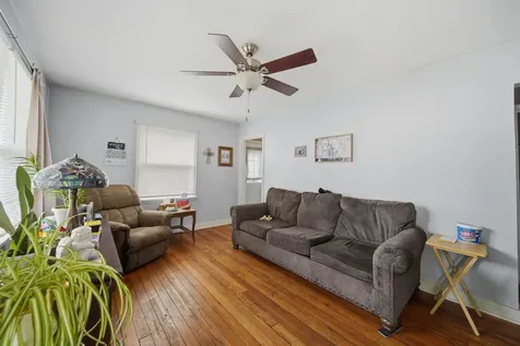 1315 7TH Avenue Sterling IL 61081