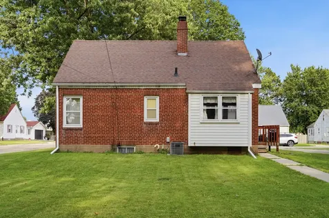 1315 7TH Avenue Sterling IL 61081
