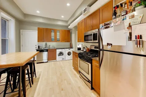 1729 West Erie Street Chicago IL 60622