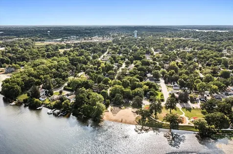29 Glenwood Drive Round Lake Beach IL 60073