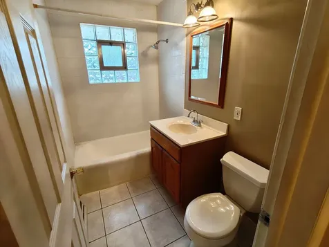 17717 Bernadine Street Lansing IL 60438