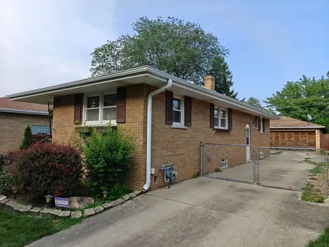 17717 Bernadine Street Lansing IL 60438