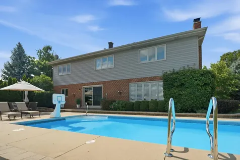 10800 Ridgewood Drive Palos Park IL 60464
