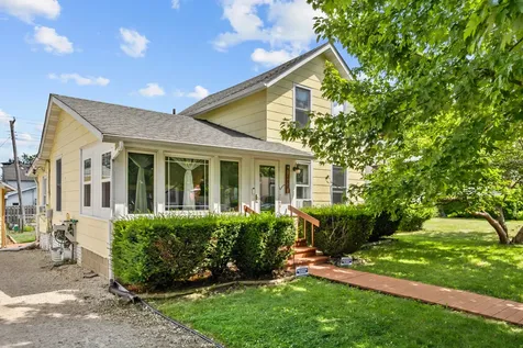 242 East Jefferson Avenue Hampshire IL 60140