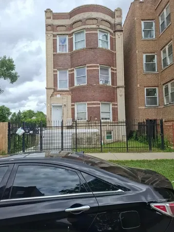 3822 West Maypole Avenue Chicago IL 60624