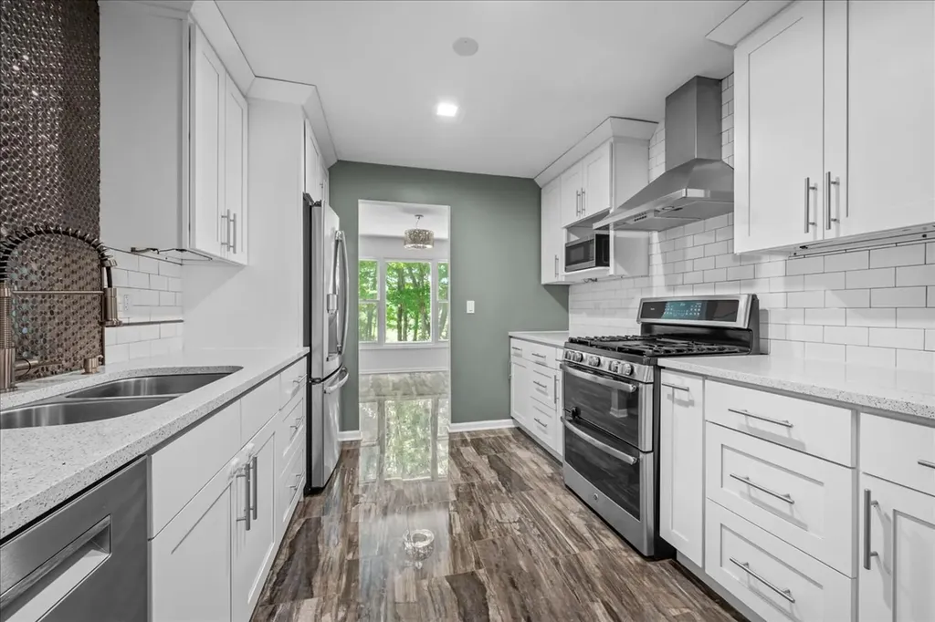 530 River Front Circle Naperville IL 60540