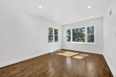 837 South Humphrey Avenue Oak Park IL 60304