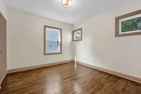 837 South Humphrey Avenue Oak Park IL 60304