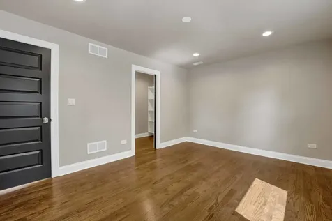 837 South Humphrey Avenue Oak Park IL 60304