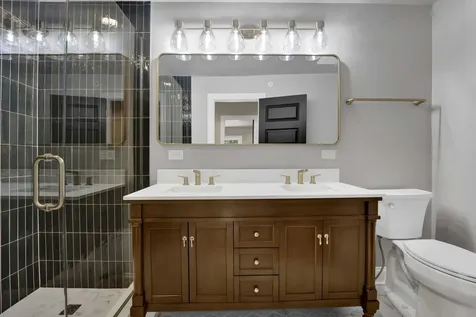 837 South Humphrey Avenue Oak Park IL 60304