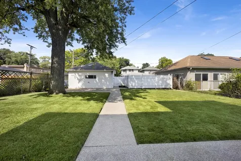 837 South Humphrey Avenue Oak Park IL 60304