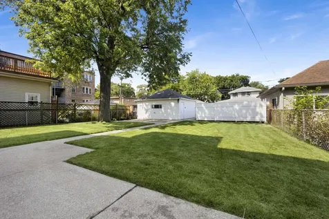 837 South Humphrey Avenue Oak Park IL 60304