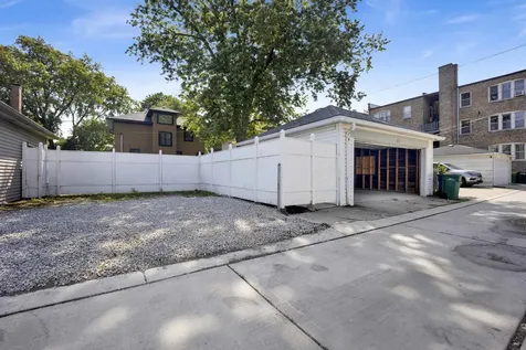 837 South Humphrey Avenue Oak Park IL 60304