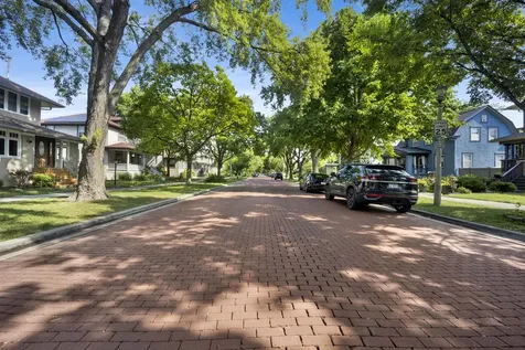 837 South Humphrey Avenue Oak Park IL 60304