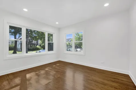 837 South Humphrey Avenue Oak Park IL 60304