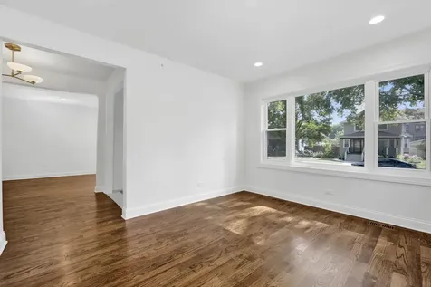 837 South Humphrey Avenue Oak Park IL 60304