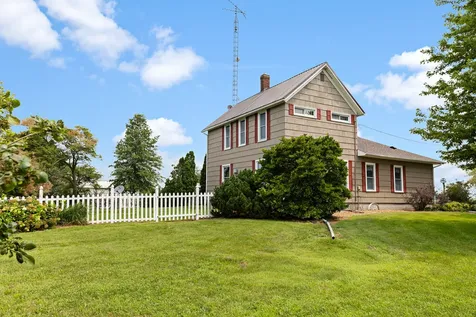 1066 East 1100 North Road Onarga IL 60955