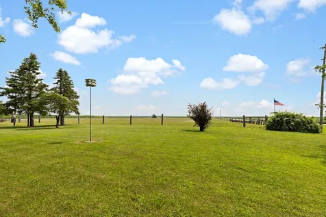 1066 East 1100 North Road Onarga IL 60955