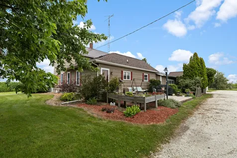 1066 East 1100 North Road Onarga IL 60955